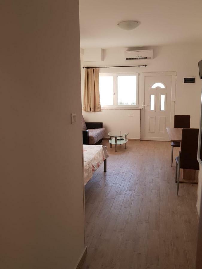 Studio Apartment Matija Подстрана Екстериор снимка